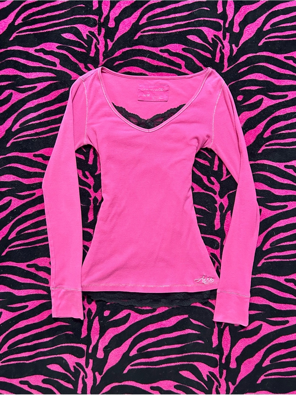 Y2K Vintage Aeropostale Hot Pink Long Sleeve Top